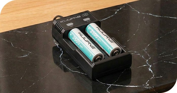 les avantages d'un chargeur externe pour les accus
